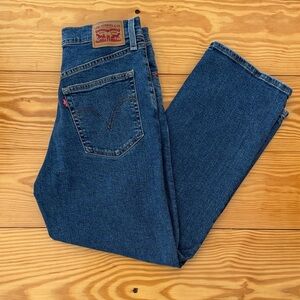 Levi ribcage straight ankle jeans size 29 dark wash